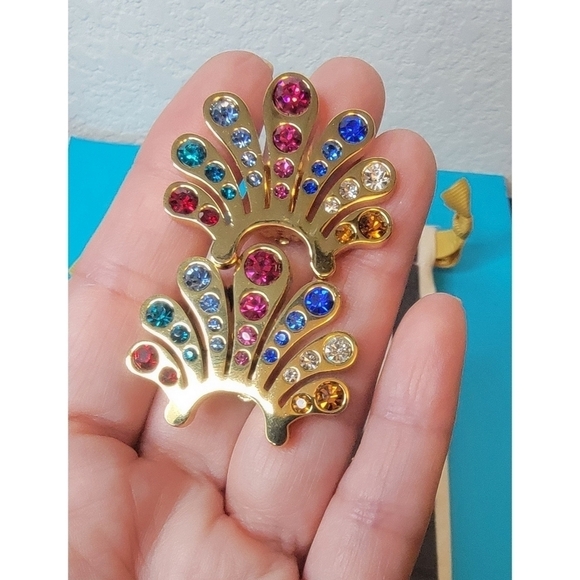 NWT Lele Sadoughi Crystal Button Earrings - Picture 7 of 9
